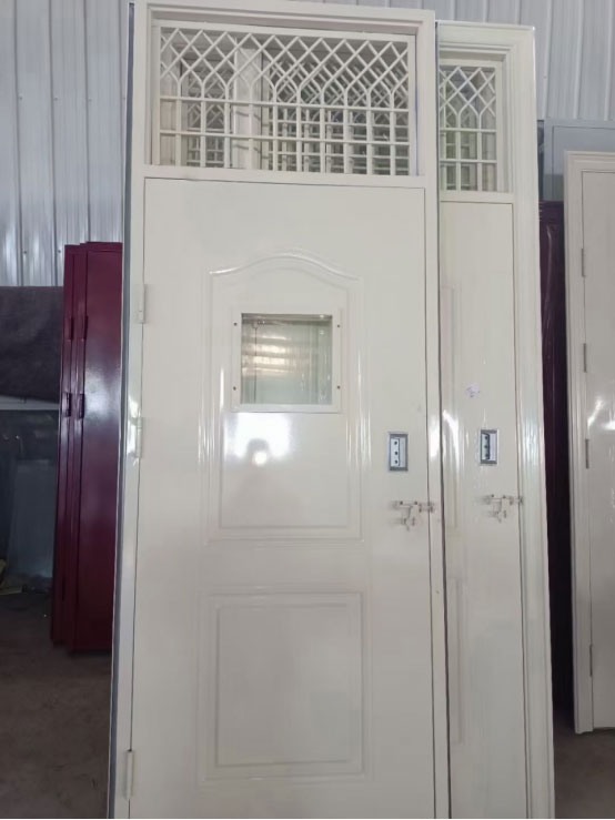 肃州学校教室门 肃州学校教室门